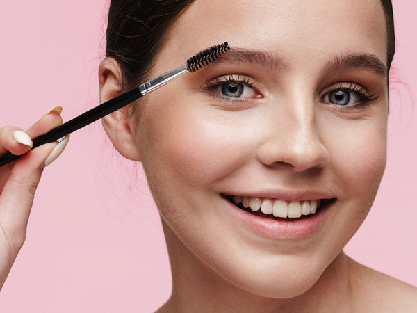 5 faqs about eyebrow growth serum
