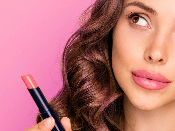 Lip makeup. Easy tips for a fuller pout