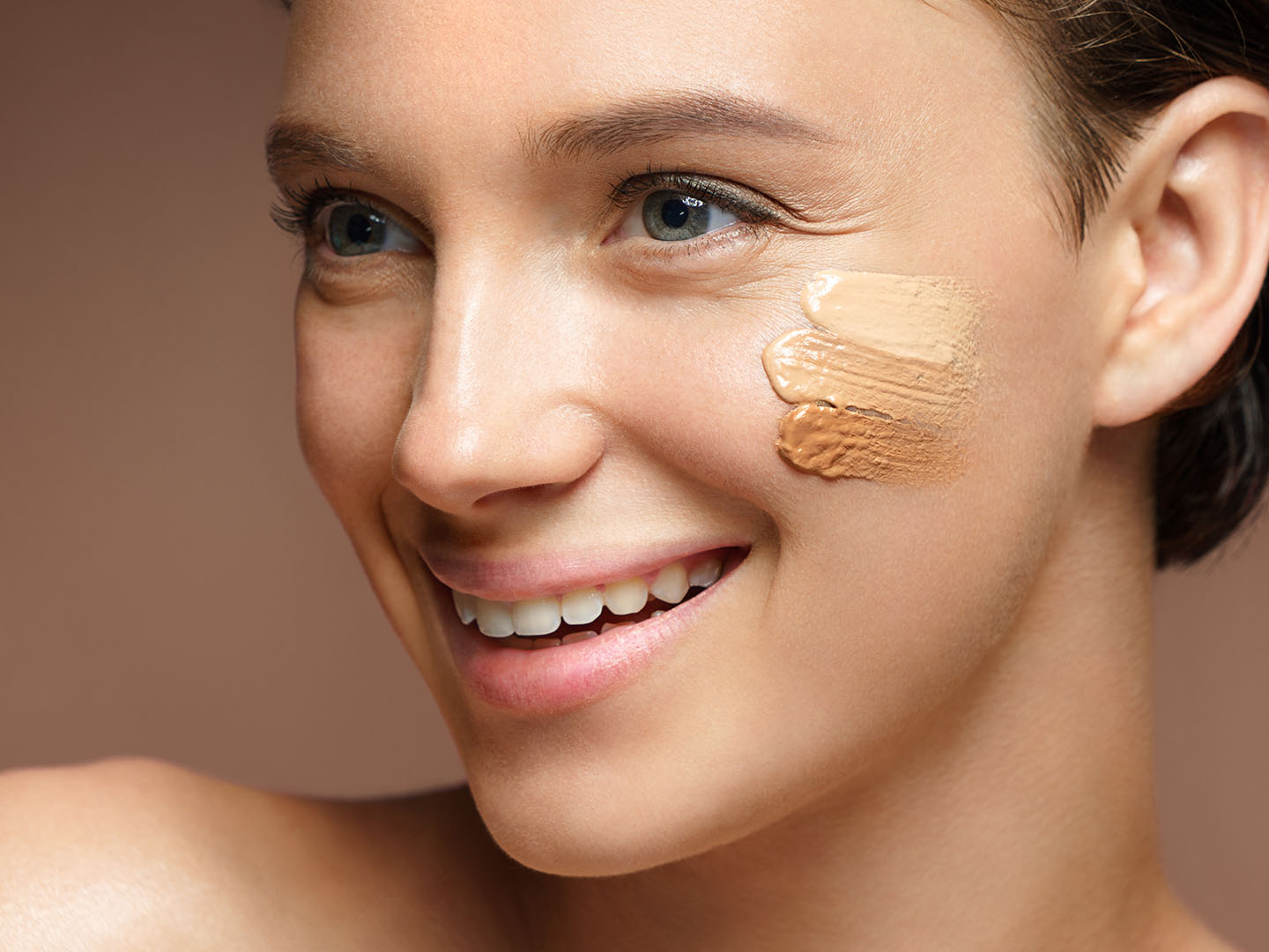 How to Apply Perfect Base Makeup | PONi Cosmetics – PONi Cosmetics